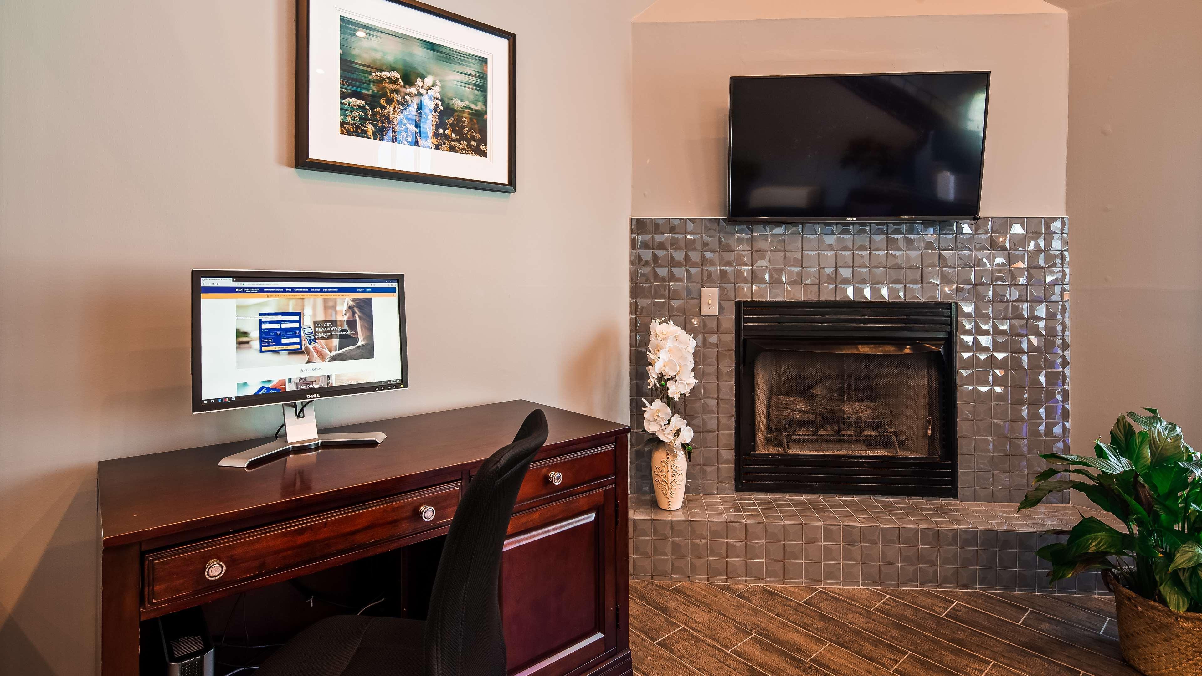 Best Western Butner Creedmoor Inn Екстериор снимка